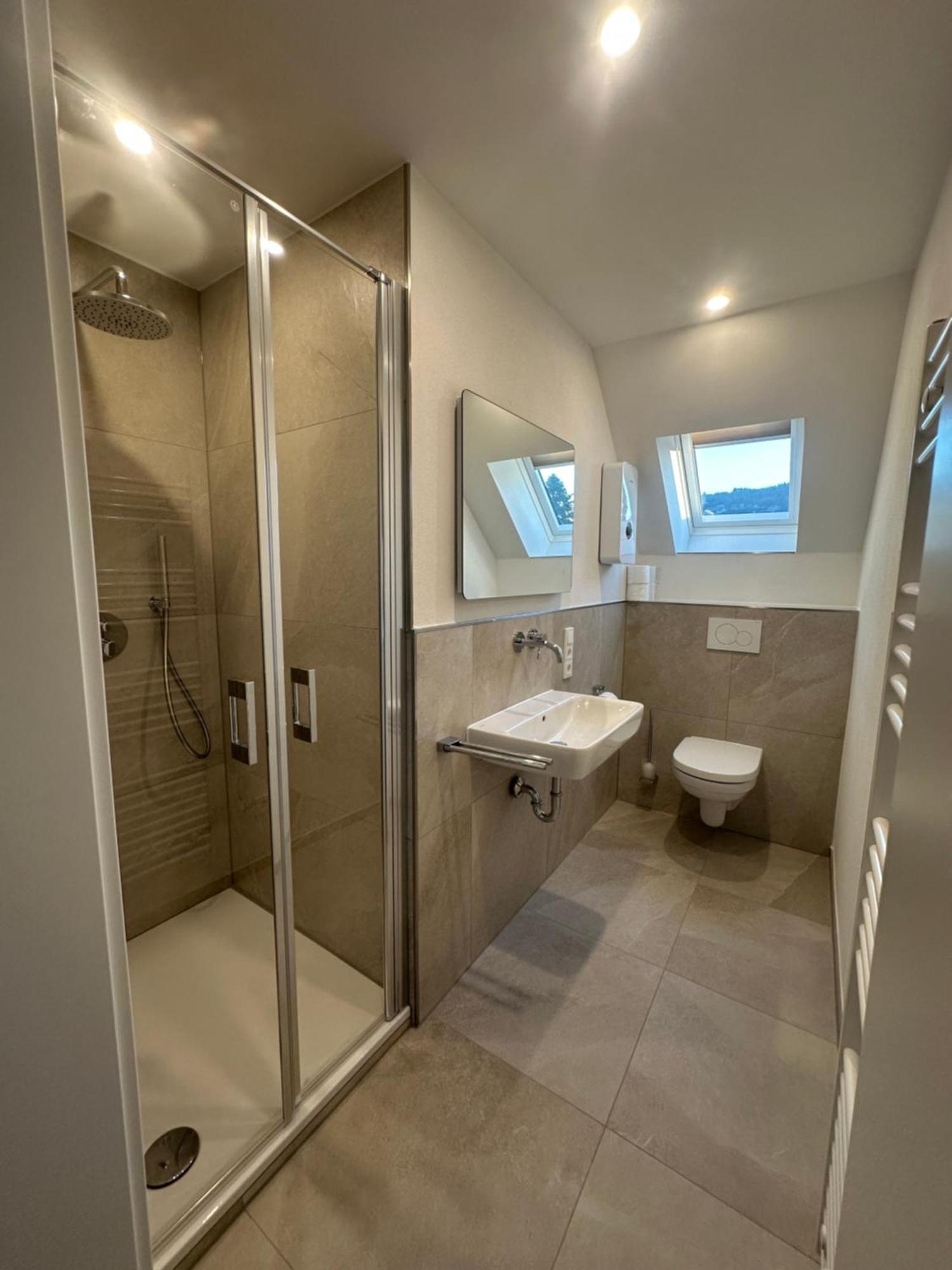Moselappartements By Weingut Marco Adamy Losnich Bagian luar foto
